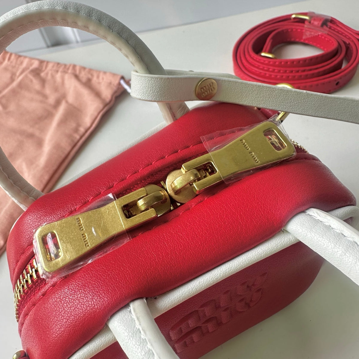 B1P46A164 Popular leather bags