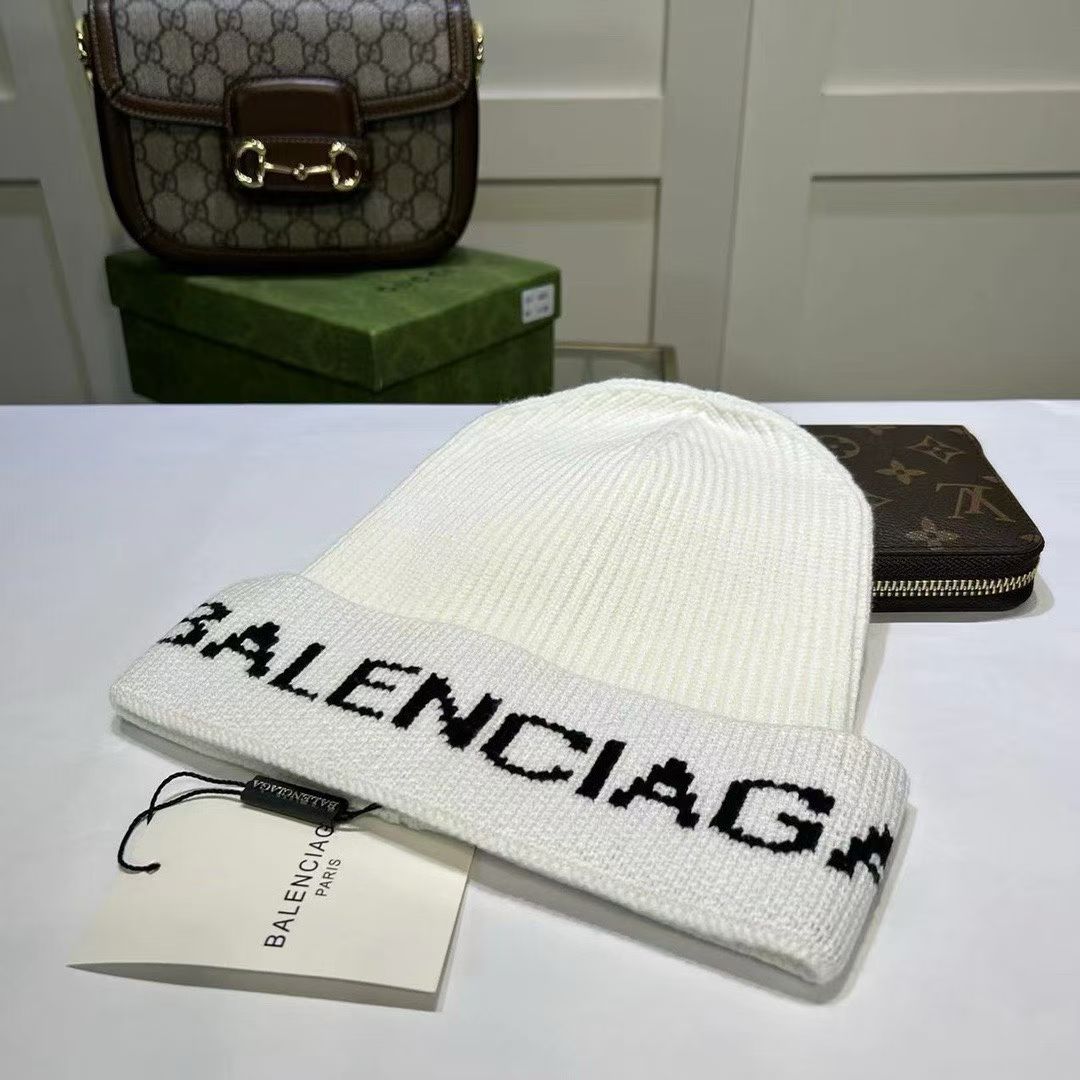 M1R86J86 Fashion hats