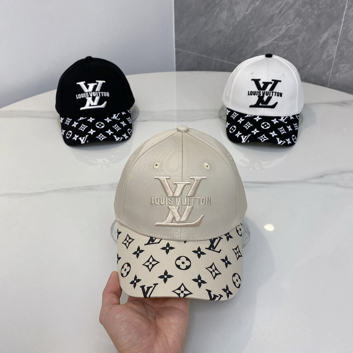 M1R86E126 Popular hats