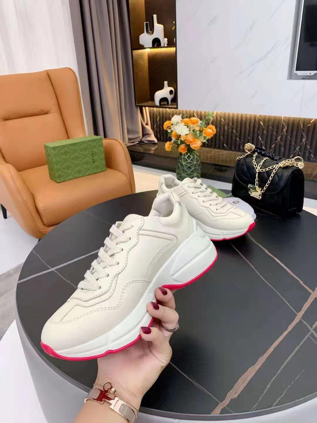 Z2P96B29 Popular high-quality leather shoes