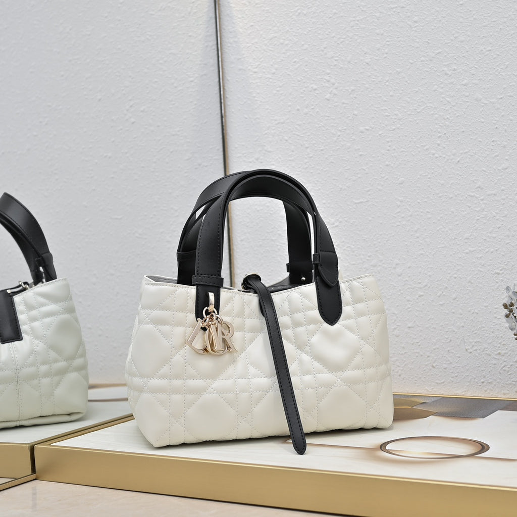 B1R76D40 Fashion leather bag