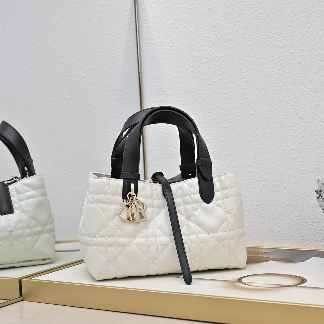 B1R76D40 Fashion leather bag