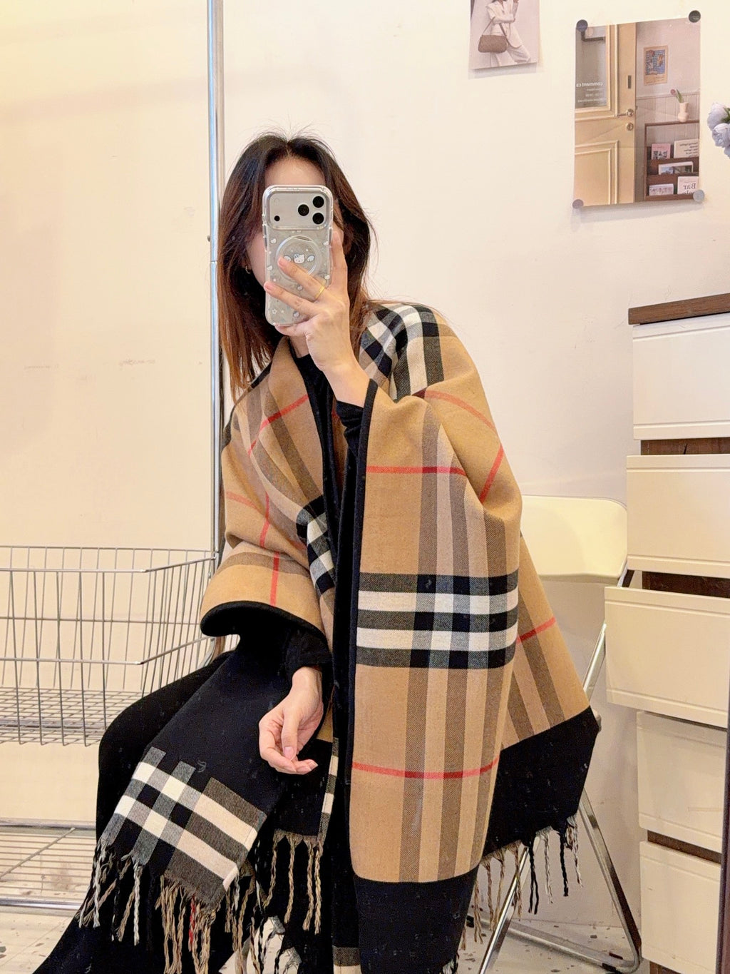 W1R86R55 Fashion cape