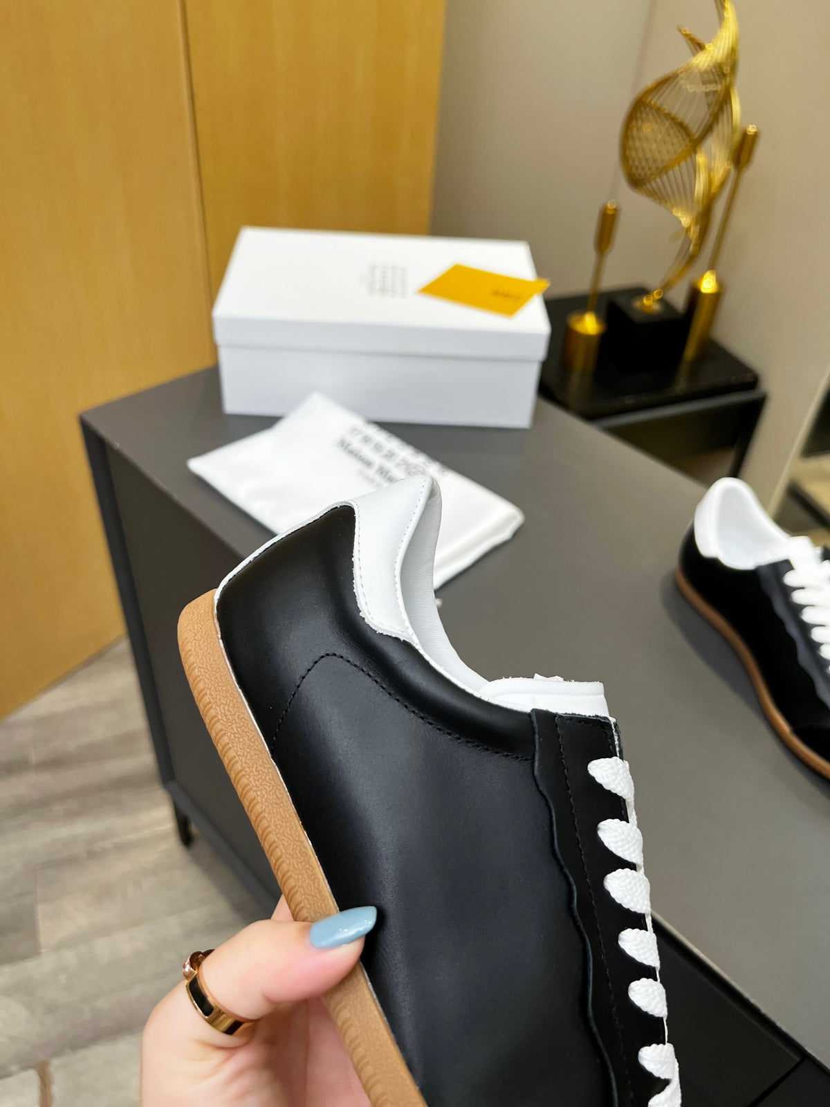 Z2X76A4 Popular high-quality leather shoes