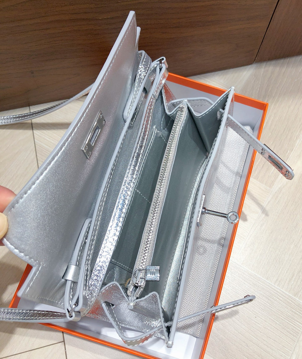 B1X66H10 Fashion high-quality leather bag