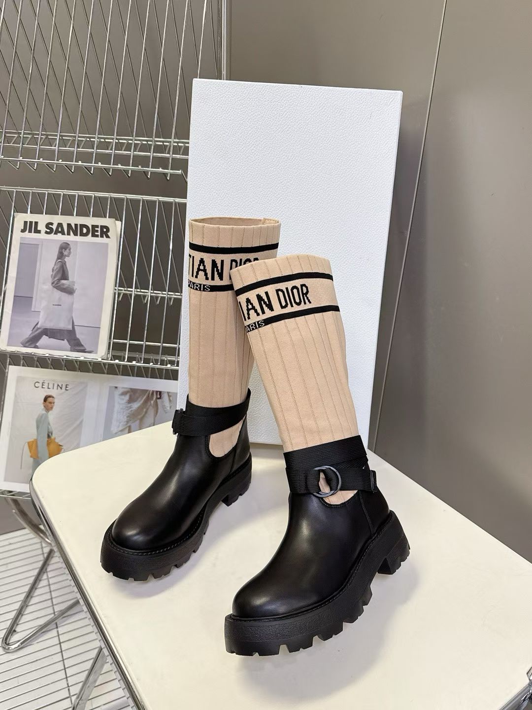 Z2P106D30 Fashion high-quality Boots