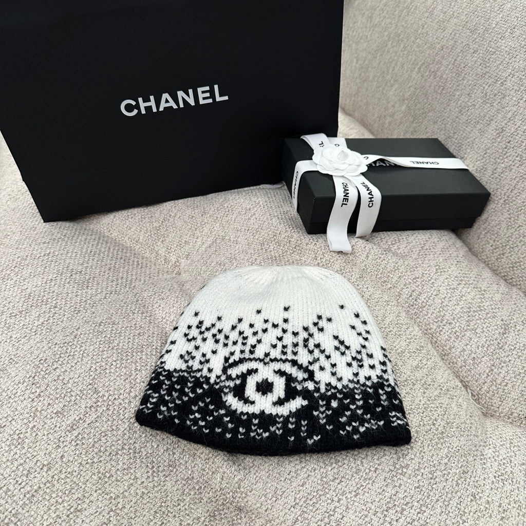 M1R86C21 Fashion hats