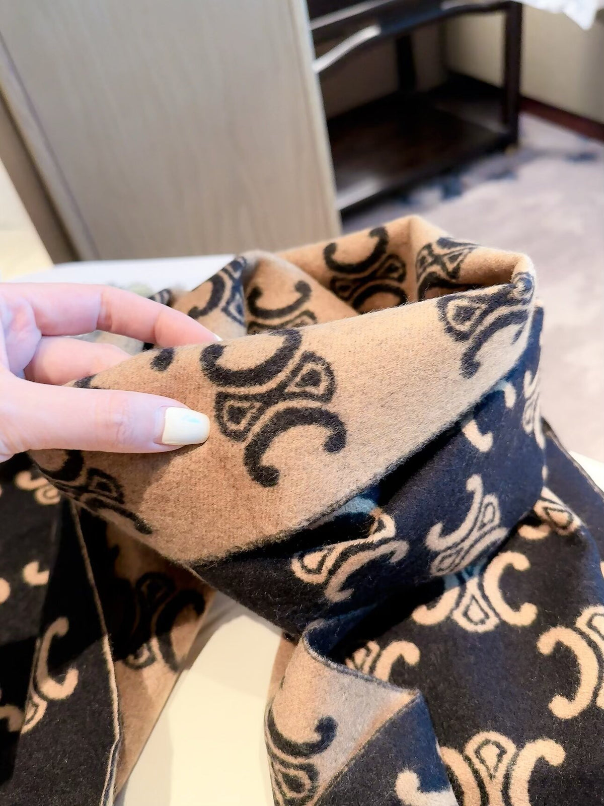 W1R86N95 Popular Winter Scarves