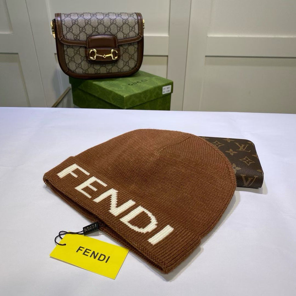 M1R86F63 Fashion hats