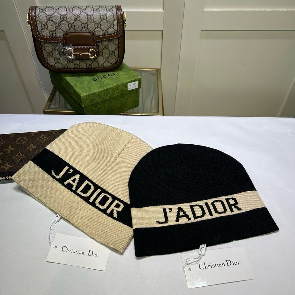 M1R86D100 Fashion hats