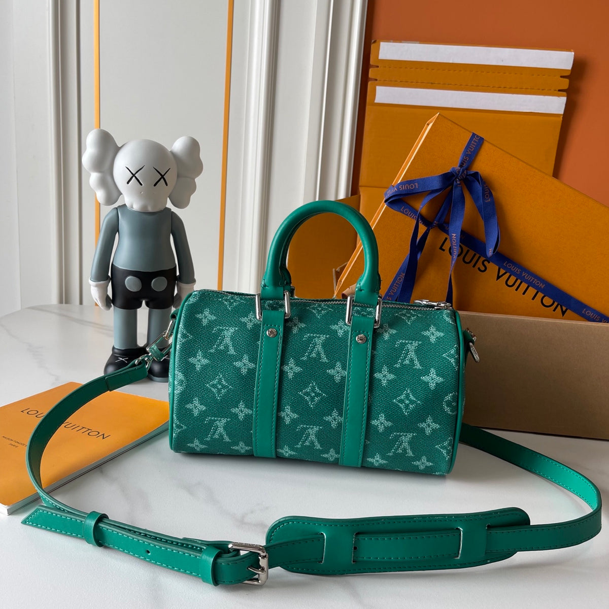 146PE32B Popular leather bag