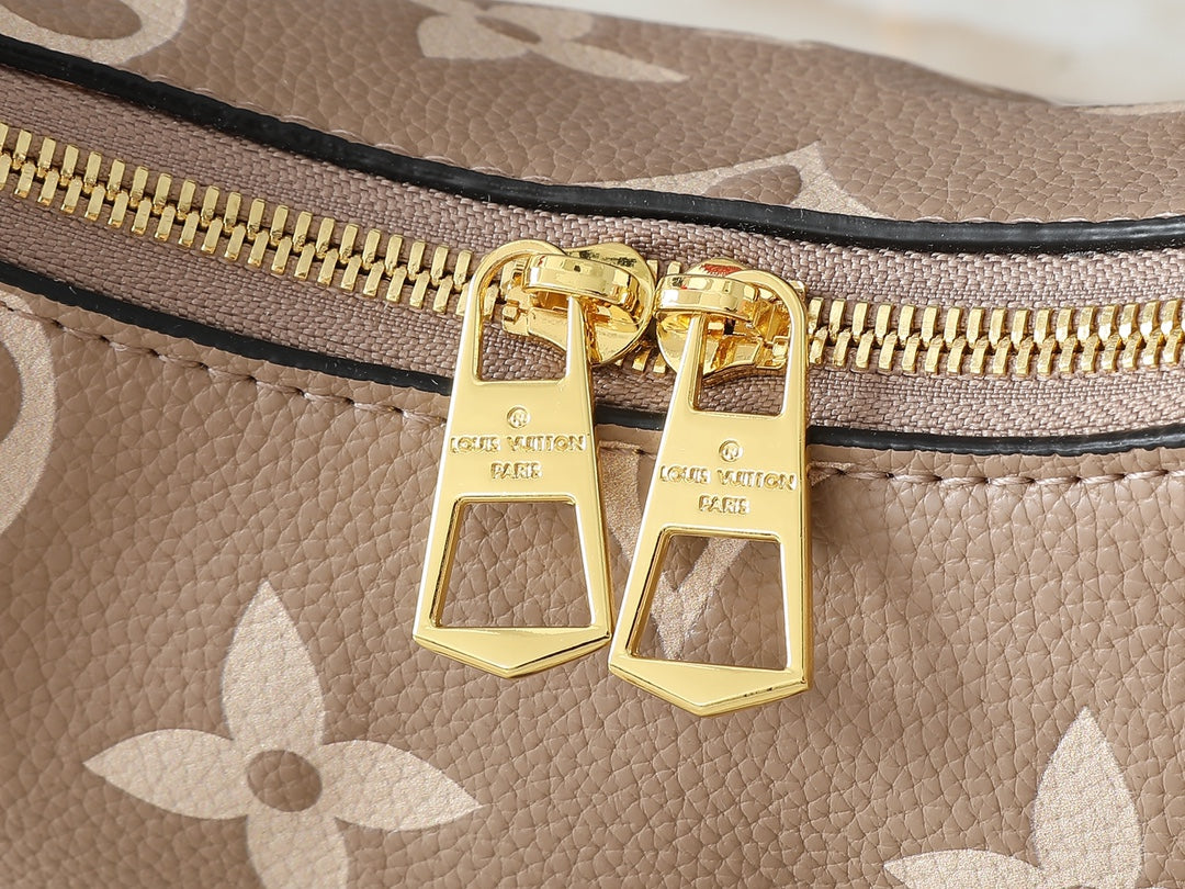 B1R76E48 Fashion leather bag