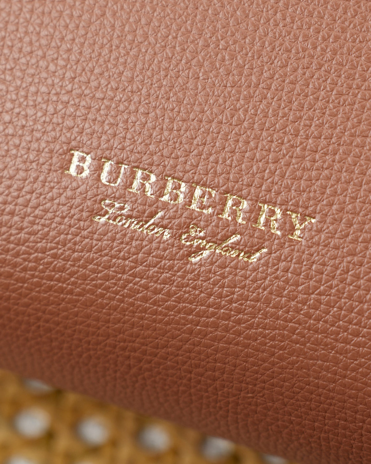 B1R76R20  Popular leather bag