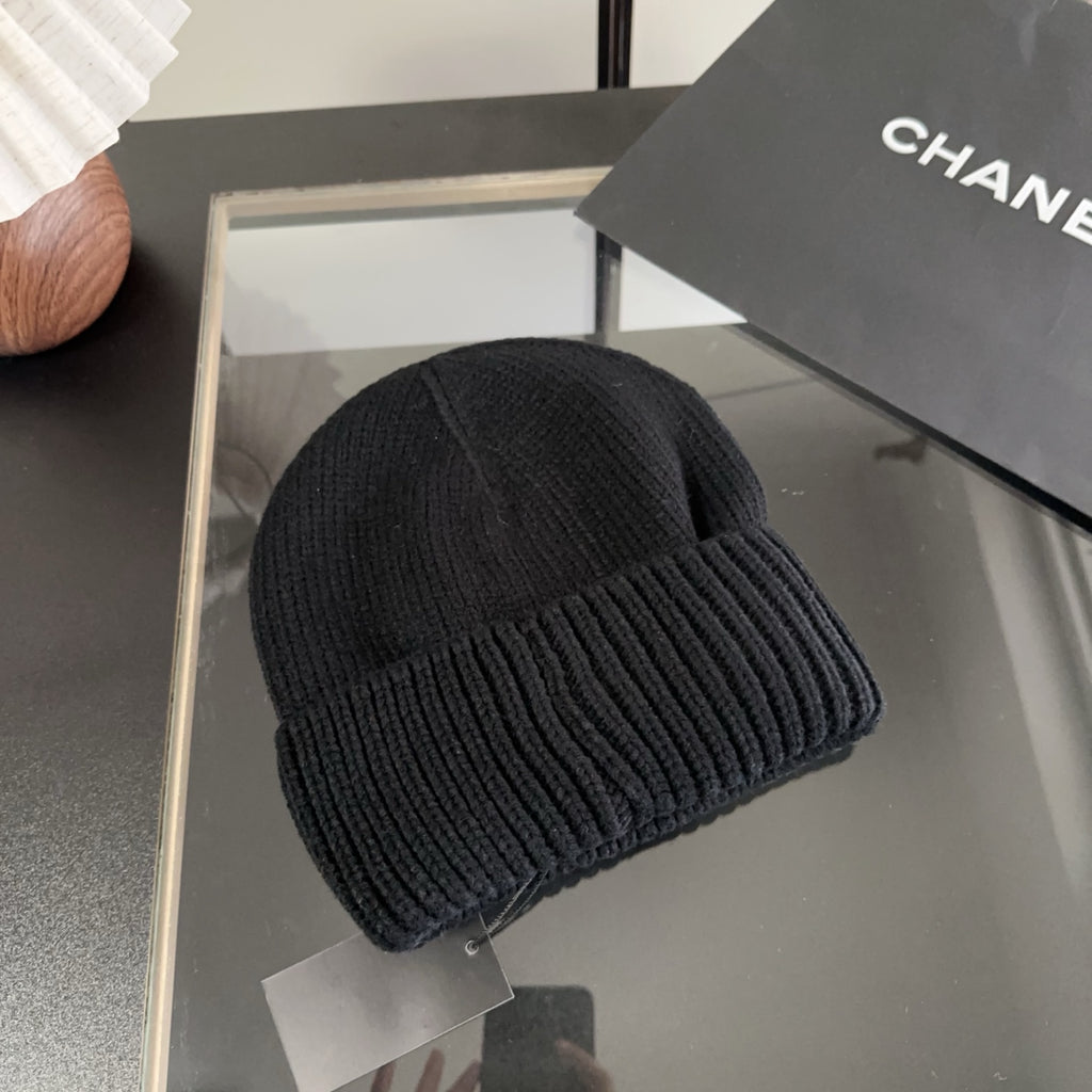 M1R86C22 Fashion hats