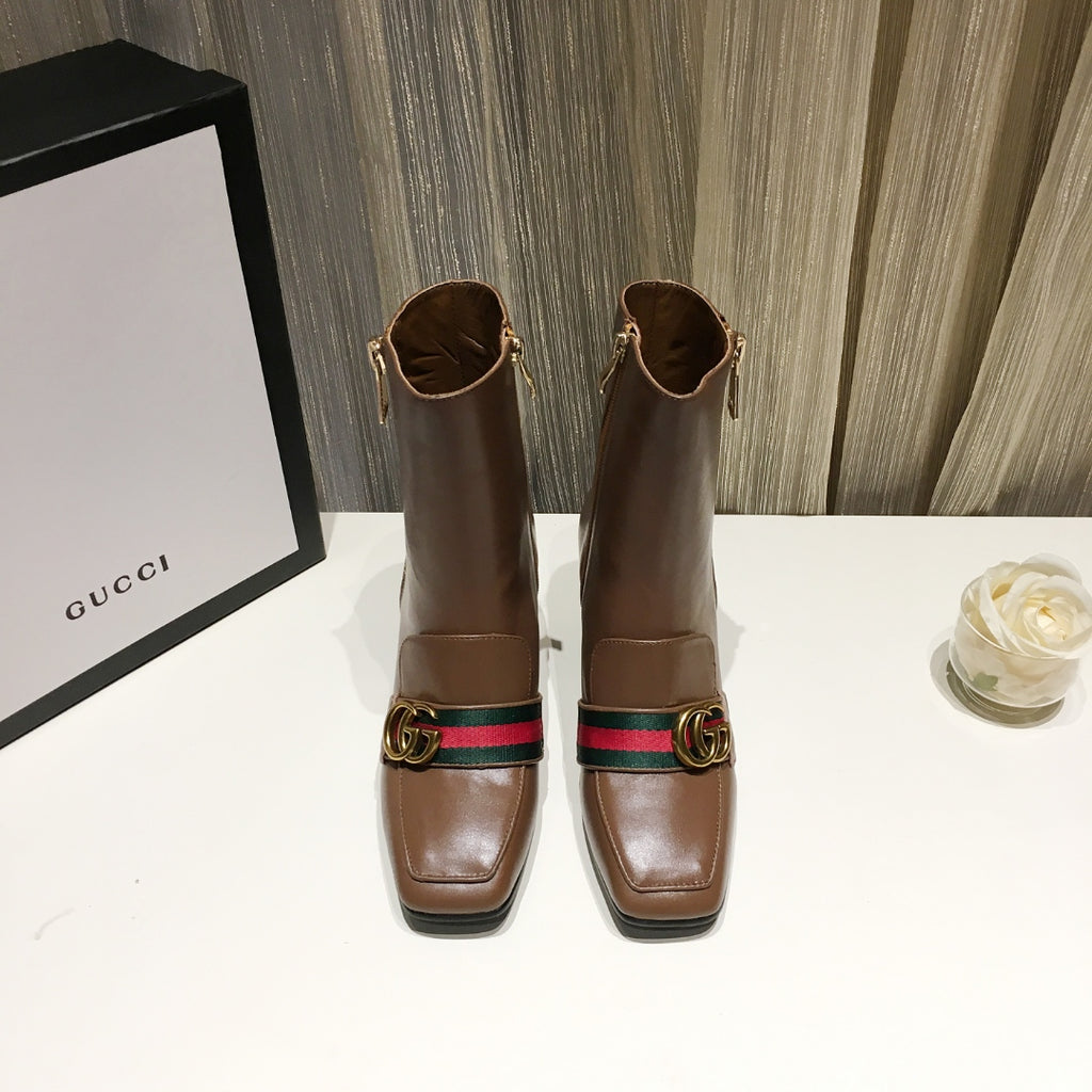 Z2P96B24 Fashion high-quality shoes