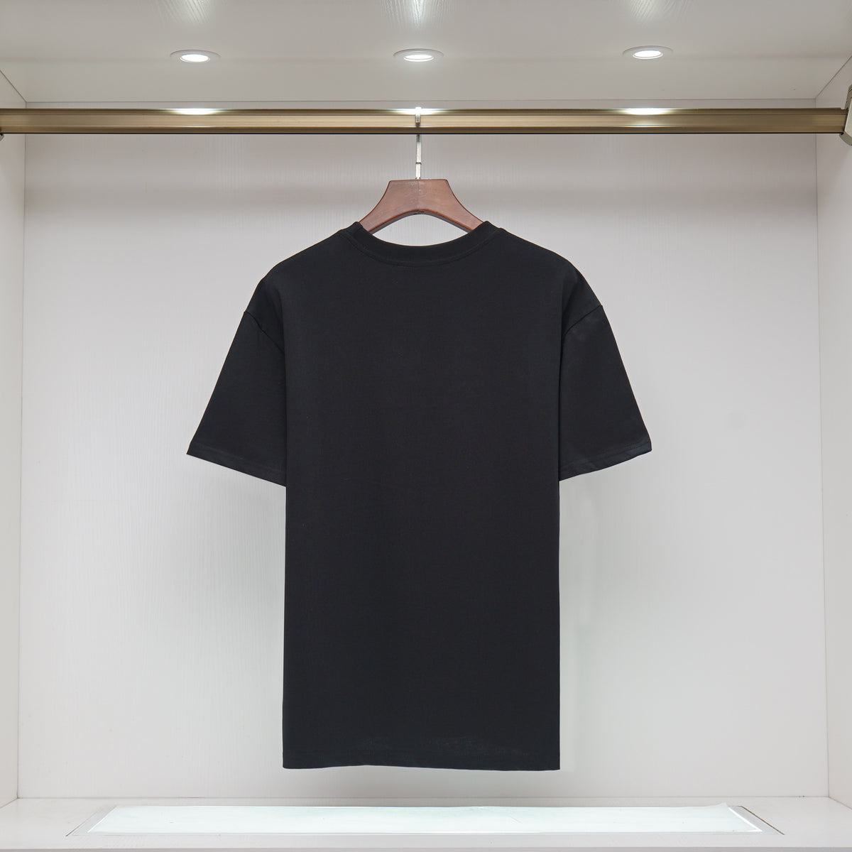 U1R86B11 Fashion T-shirts