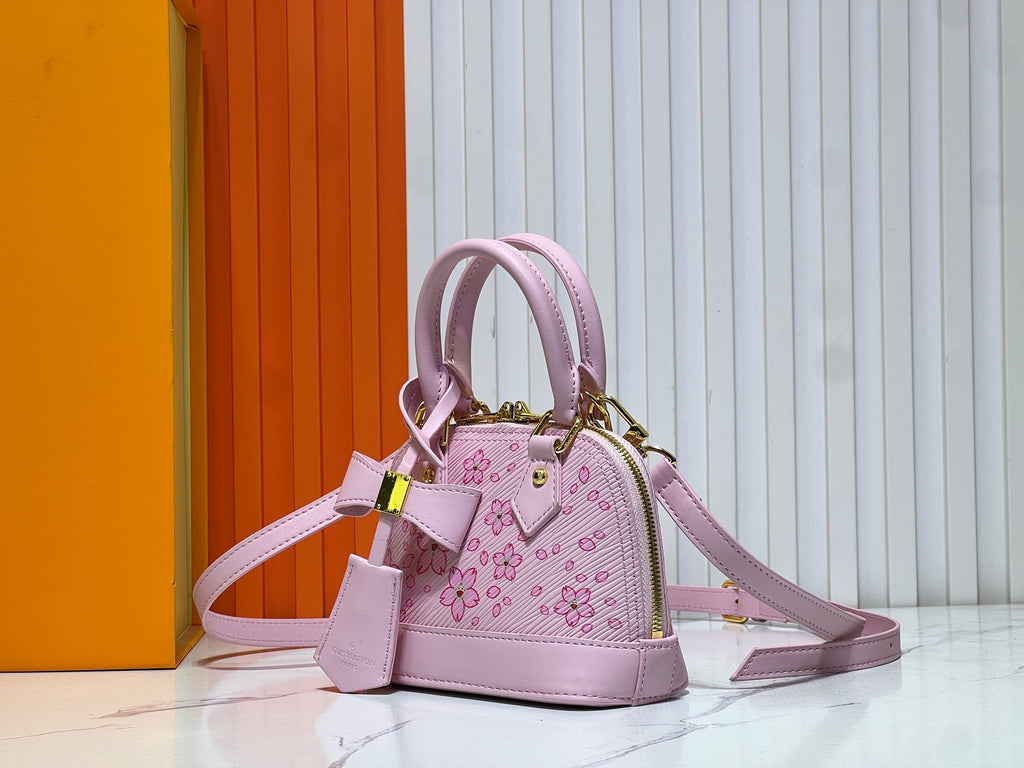 146PE106B Popular leather bag