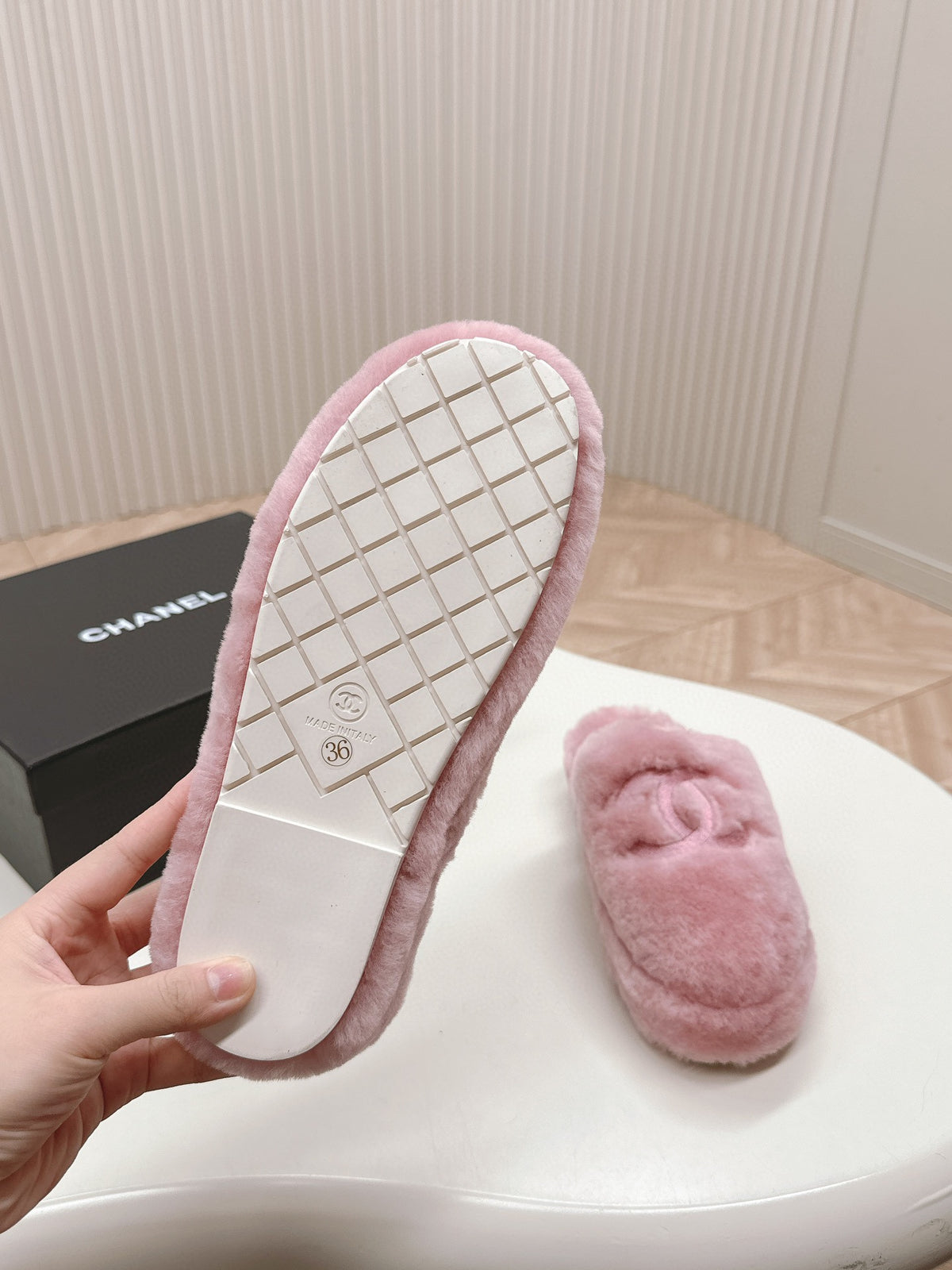 Z2P106C19 Fashion high-quality shoes