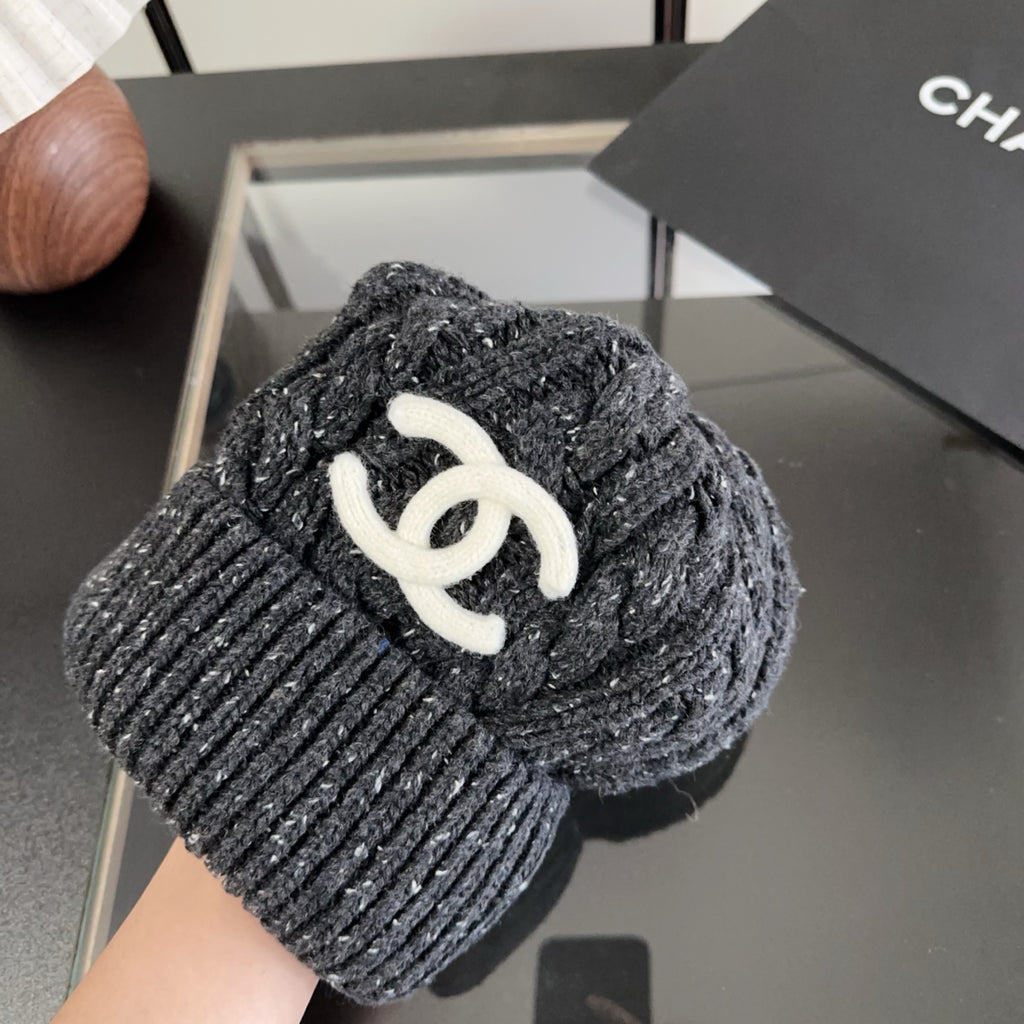 M1R86C23 Fashion hats