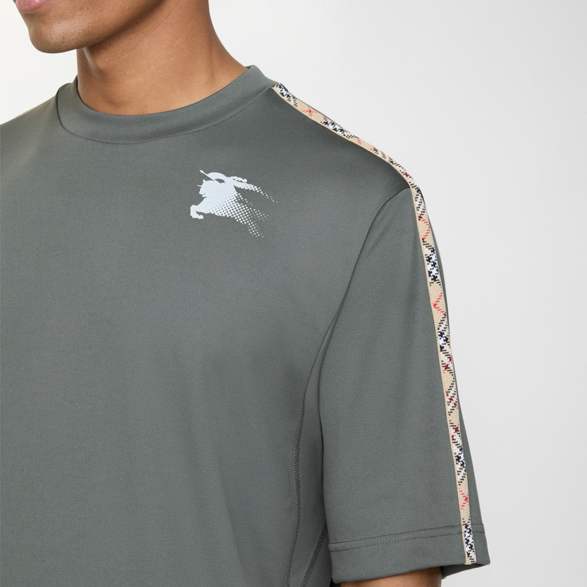 U1R86R7 Fashion T-shirts