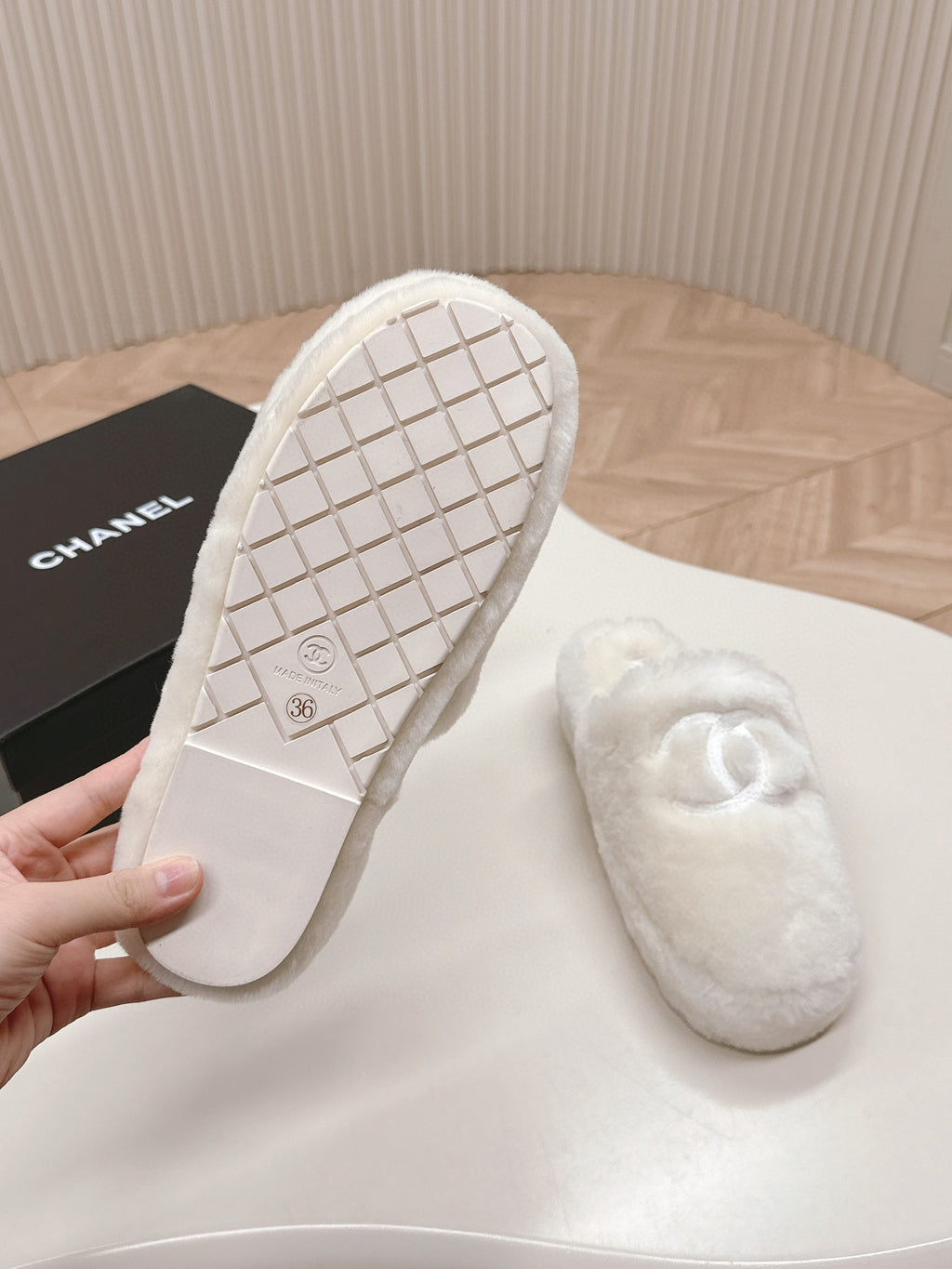 Z2P106C19 Fashion high-quality shoes