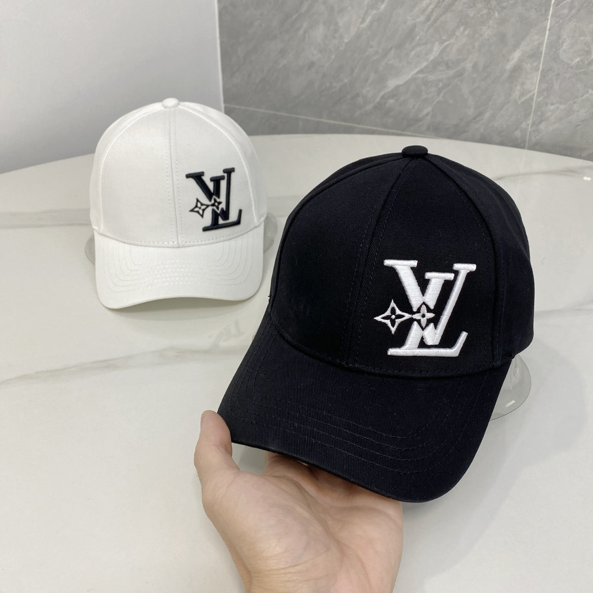 M1R86E114 Fashion hats