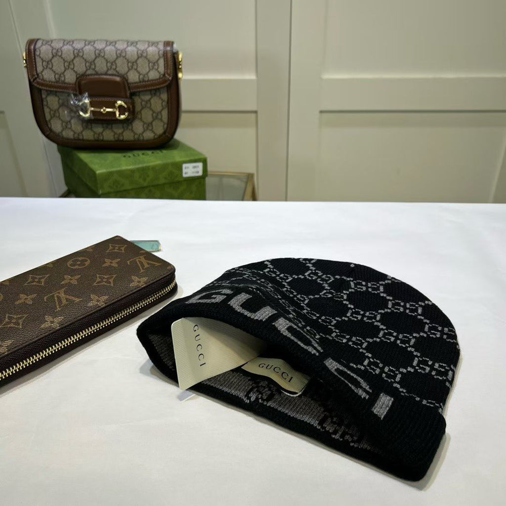 M1R86B52 Fashion hats