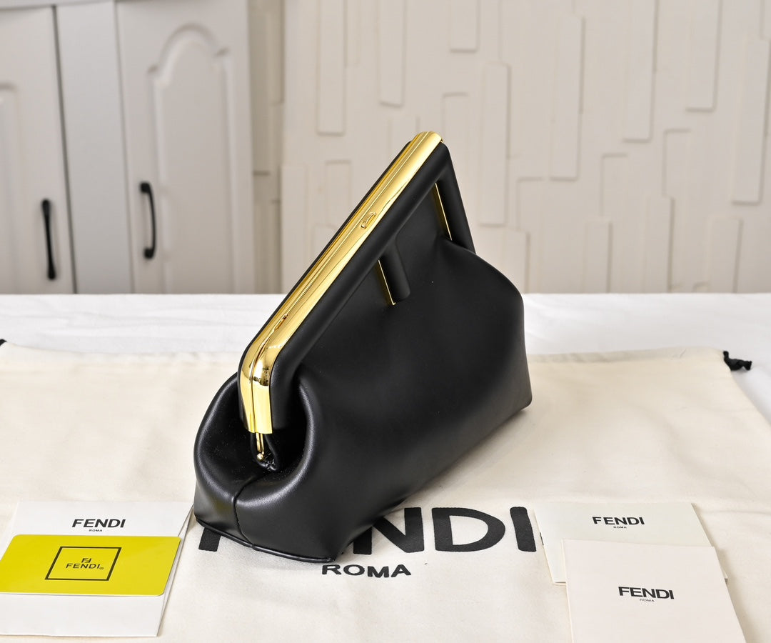 146NF8B Popular leather bag