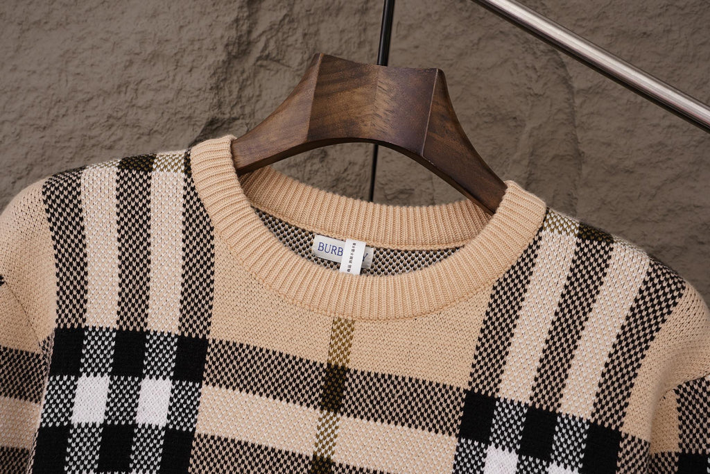 U1R106R13 Fashion Sweaters