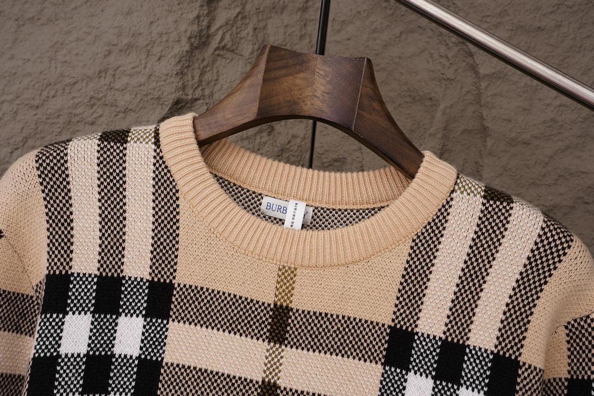 U1R106R13 Fashion Sweaters