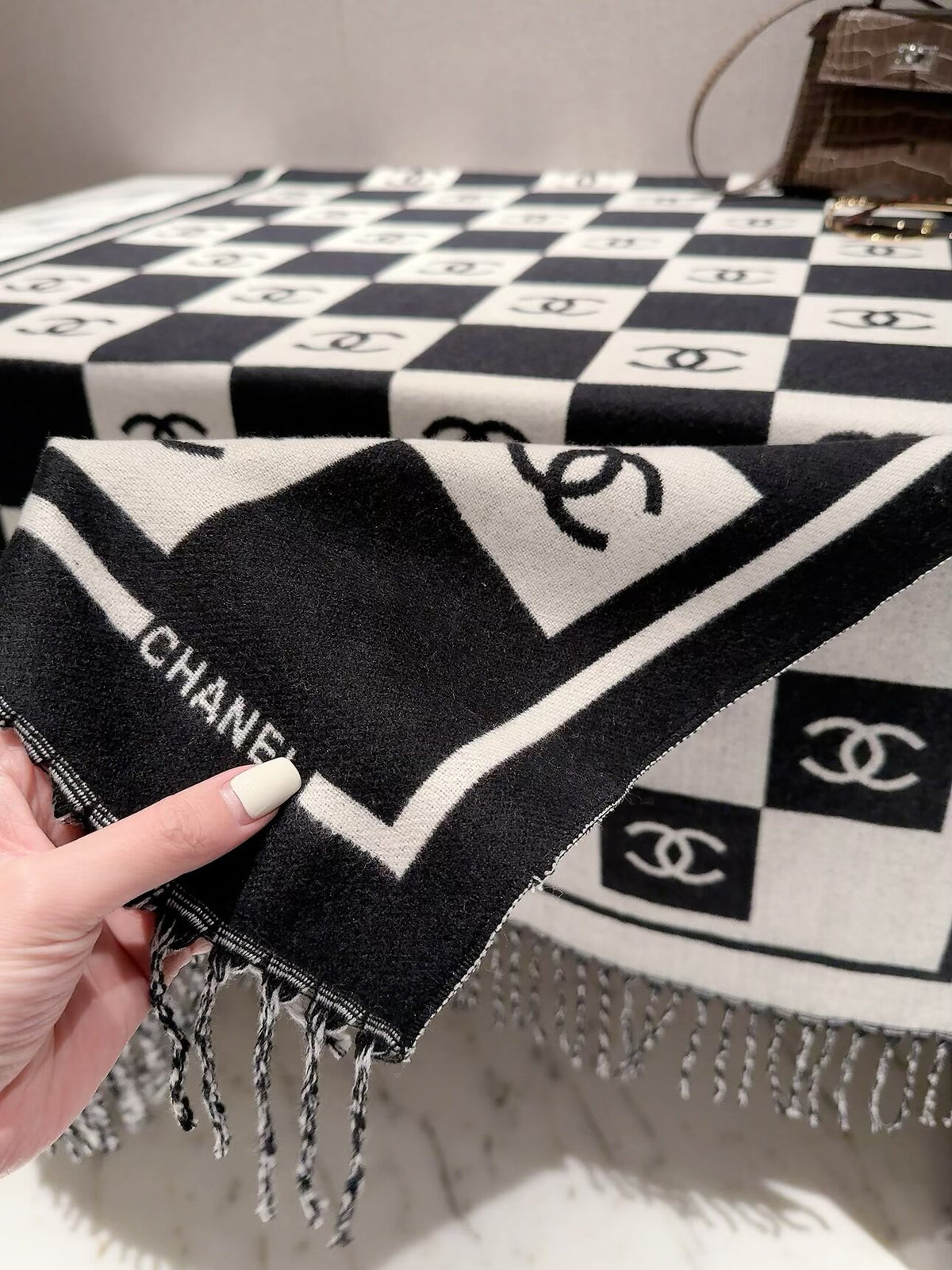 W1R86C102 Fashion Winter Scarves