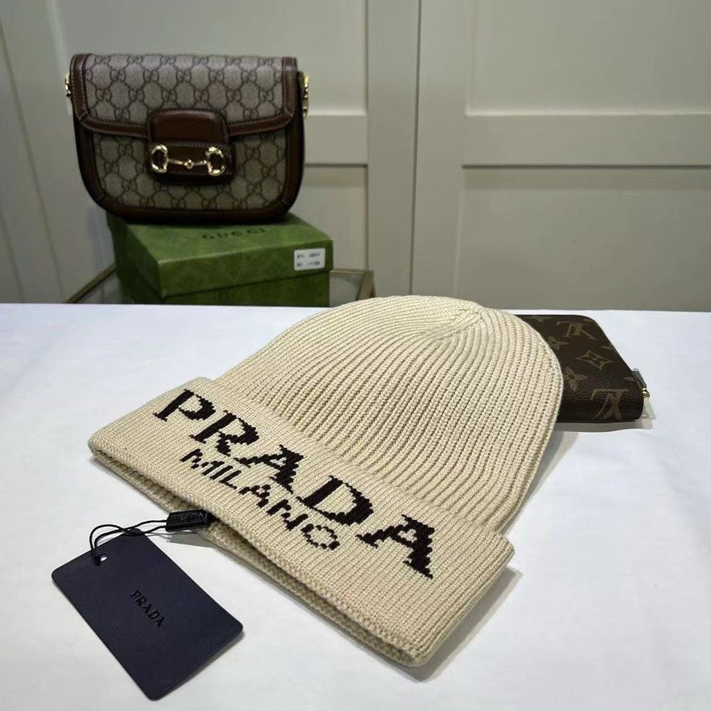 M1R86P82 Fashion hats