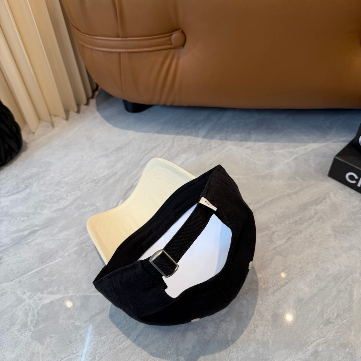 M1R76A8 Fashion hats