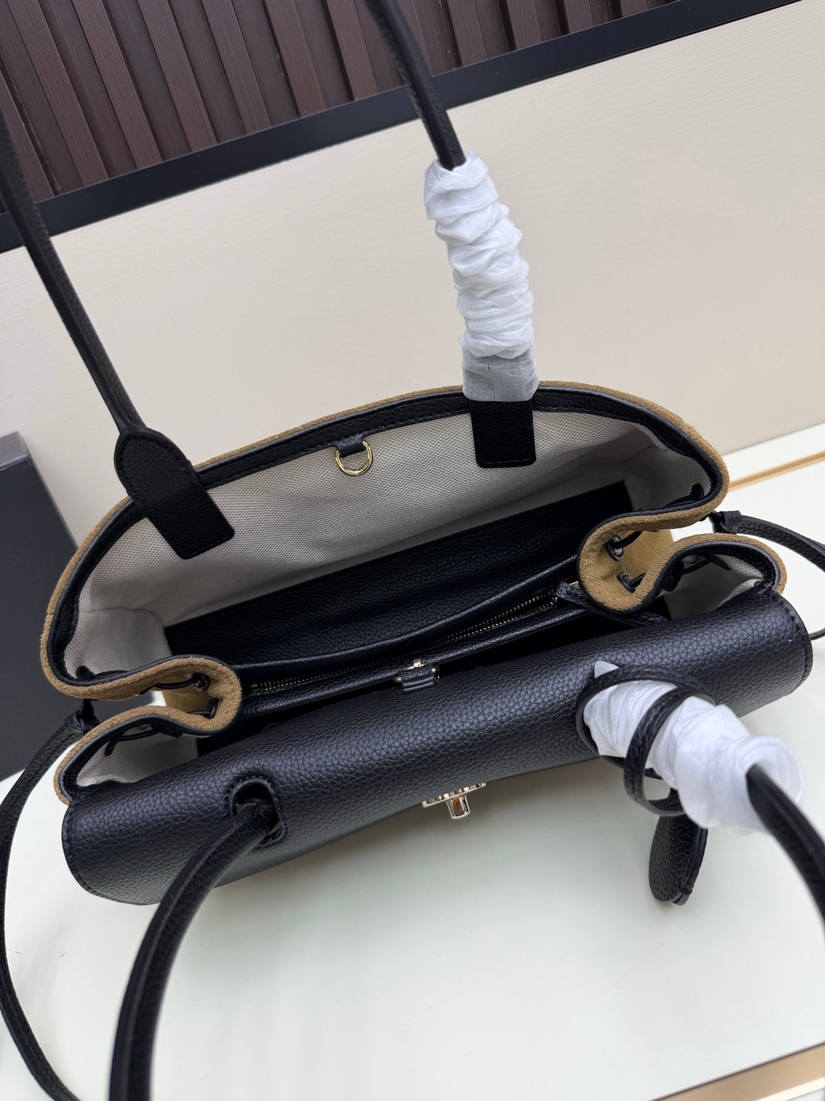 B1R76C28  Popular  bag