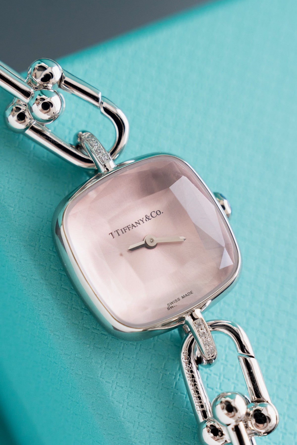 136RT72L Popular Watches