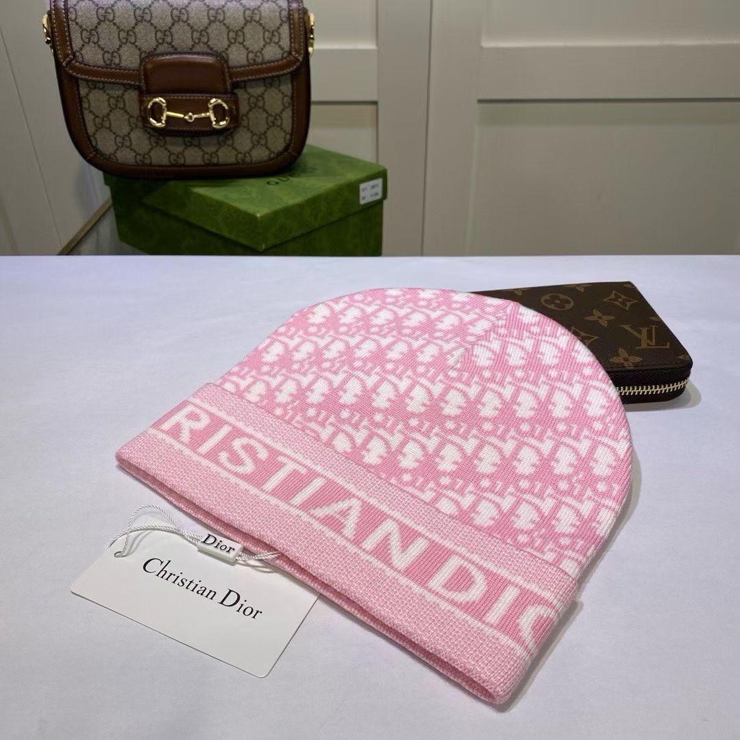 M1R86D71 Fashion hats