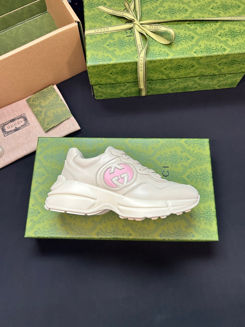 Z2P96B28 Popular high-quality leather shoes