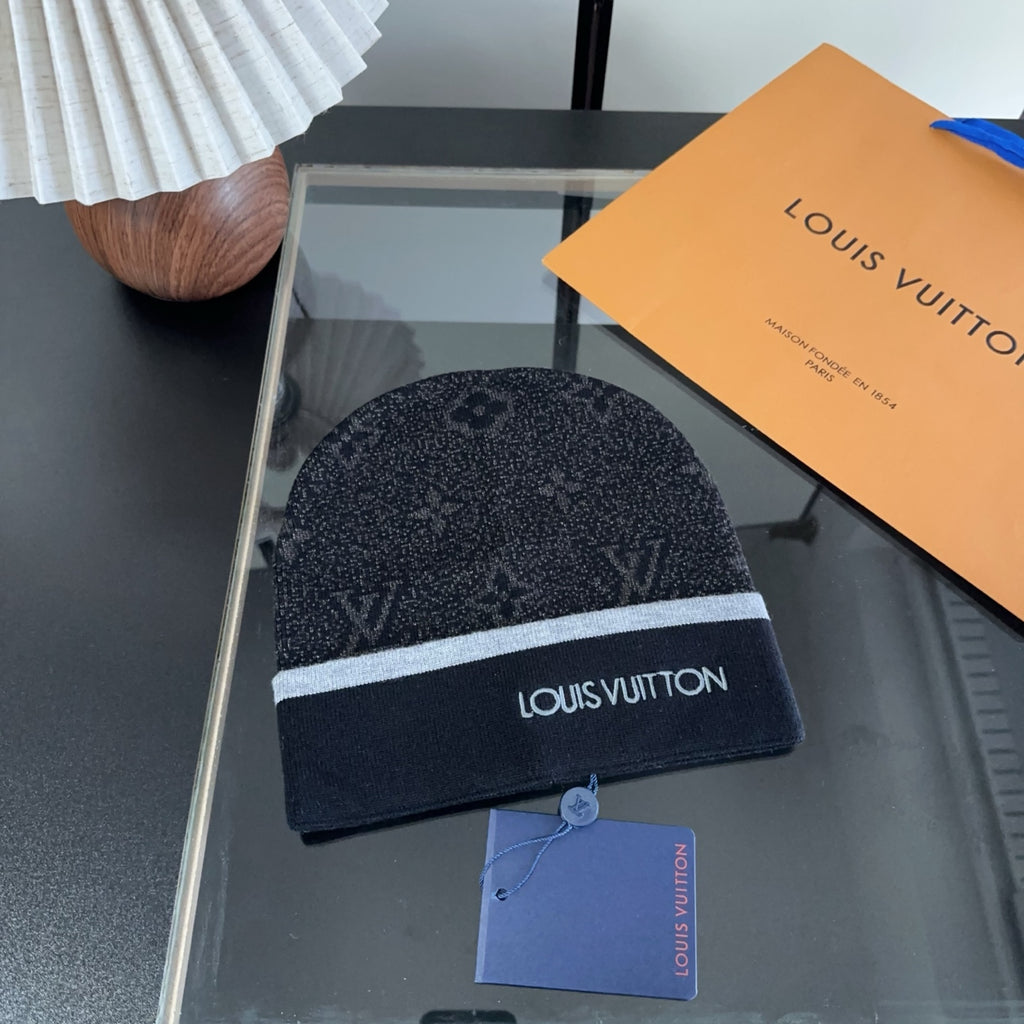 M1R86E19 Fashion hats