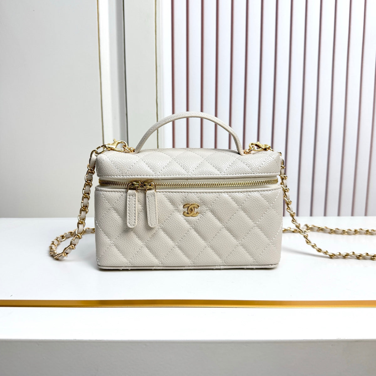 B1X66C19 Fashion leather bag