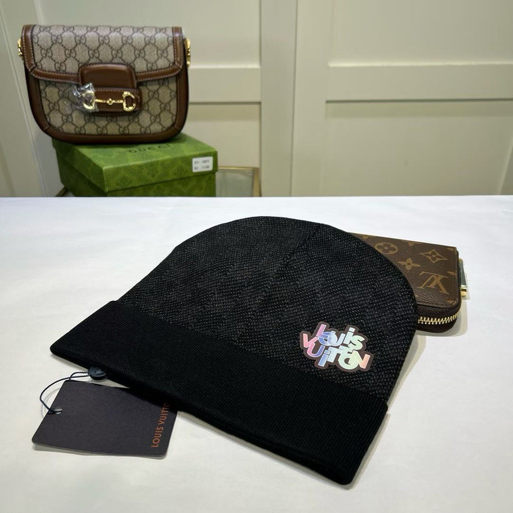 M1R86E50 Fashion hats