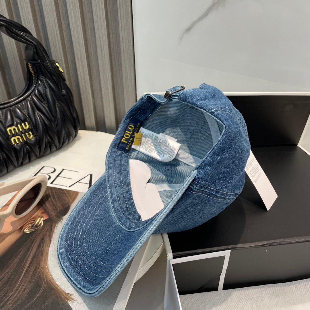 M1Q105A104 Popular hats