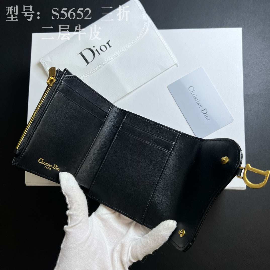 B1X76D5 Fashion wallets