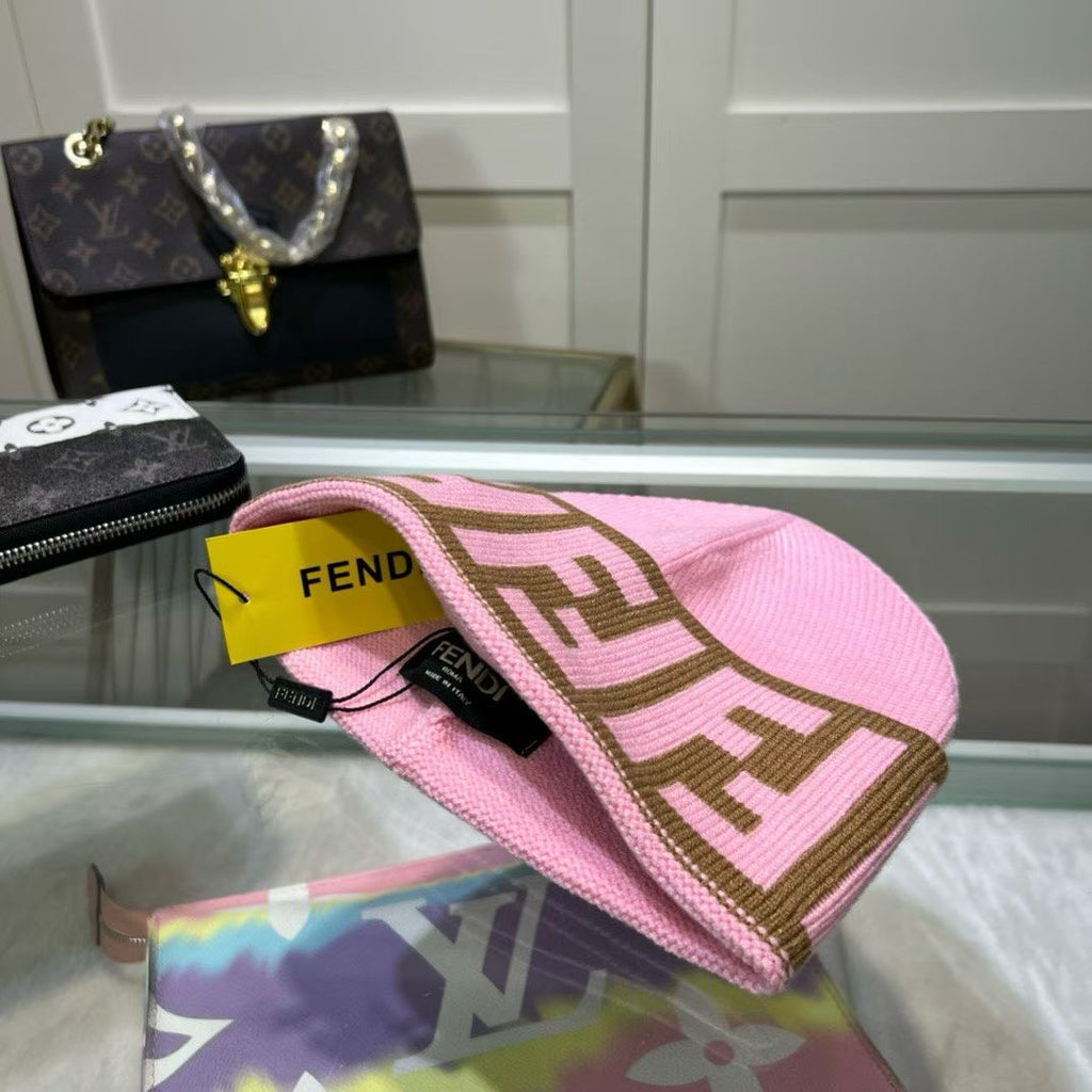 M1R86F79 Fashion hats