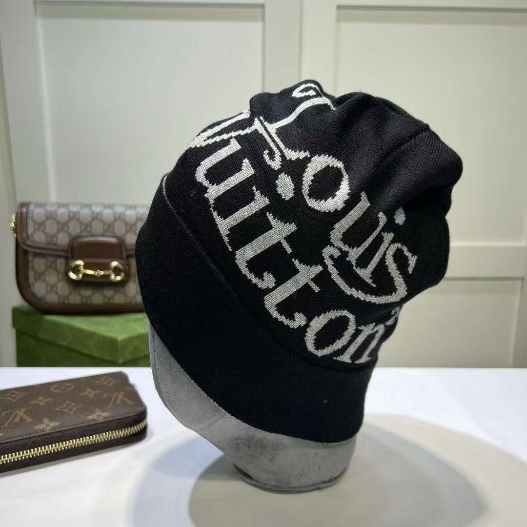 M1R86E89 Fashion hats