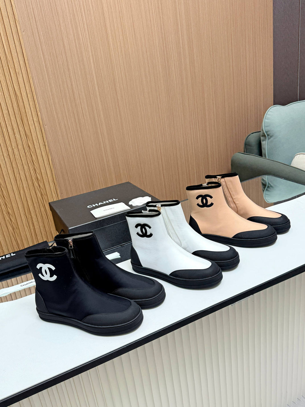 Z2P96C10 Fashion high-quality shoes