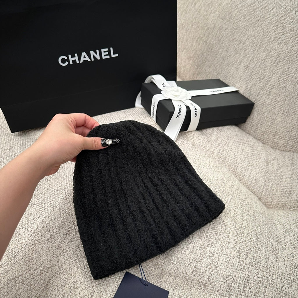 M1R86E13 Fashion hats