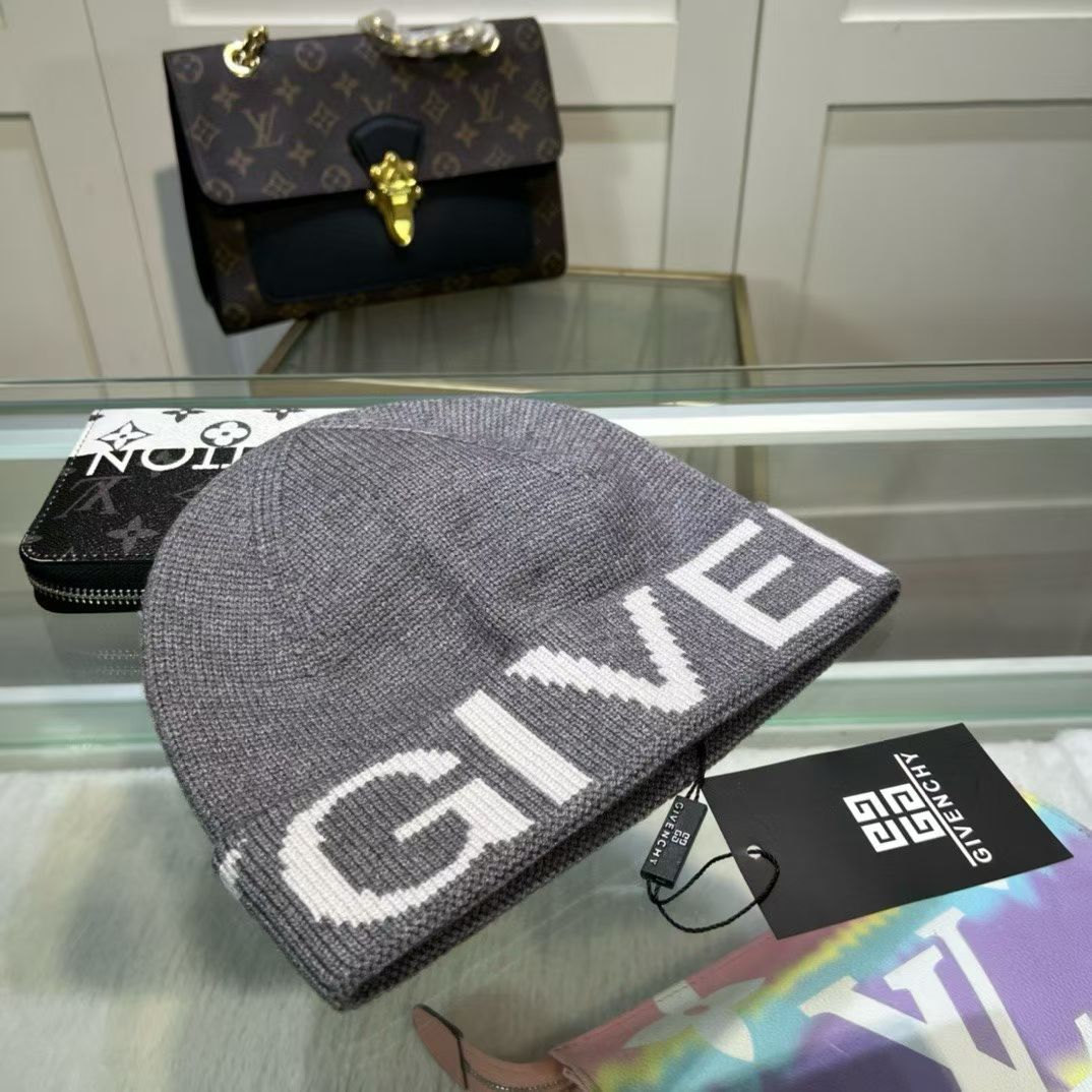 M1R86GV95 Fashion hats