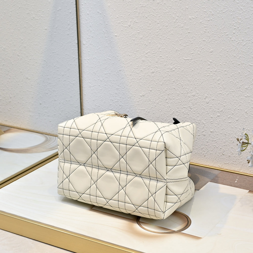 B1R76D40 Fashion leather bag