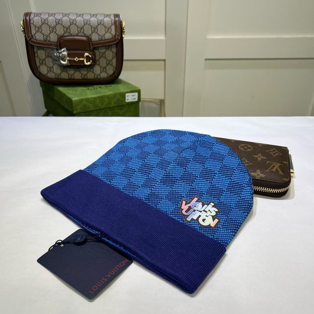 M1R86E50 Fashion hats