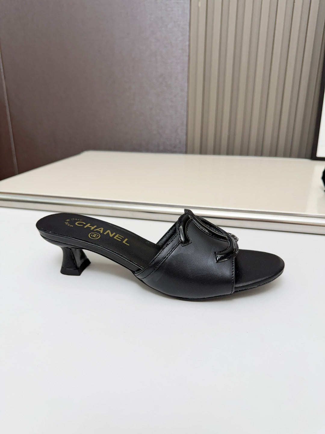 ZPX76C4 Fashion high-quality leather slippers